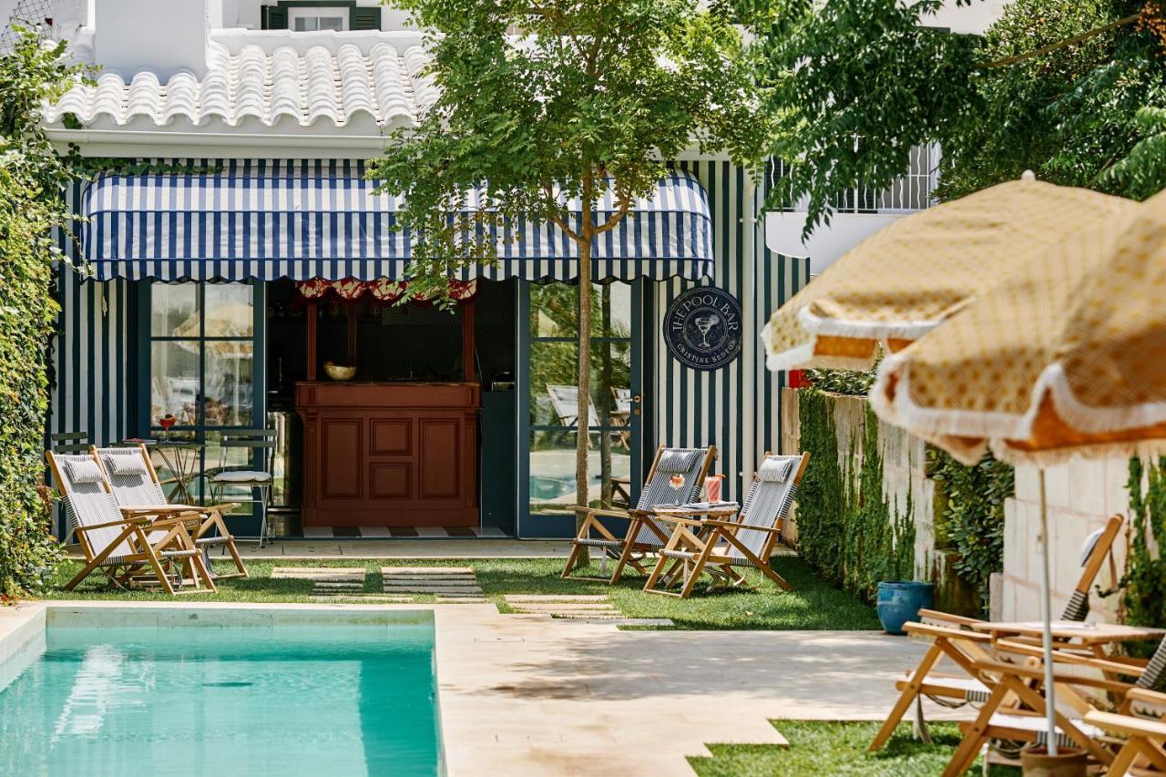Cristine Bedfor Mahon Hotel Exterior photo